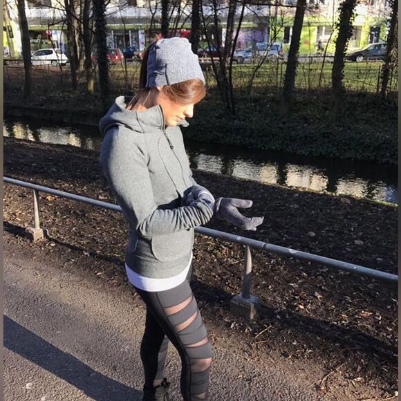 EUC Lululemon Scuba Hoodie *Light Cotton Fleece - Heathered Speckled Black - Picture 12 of 13